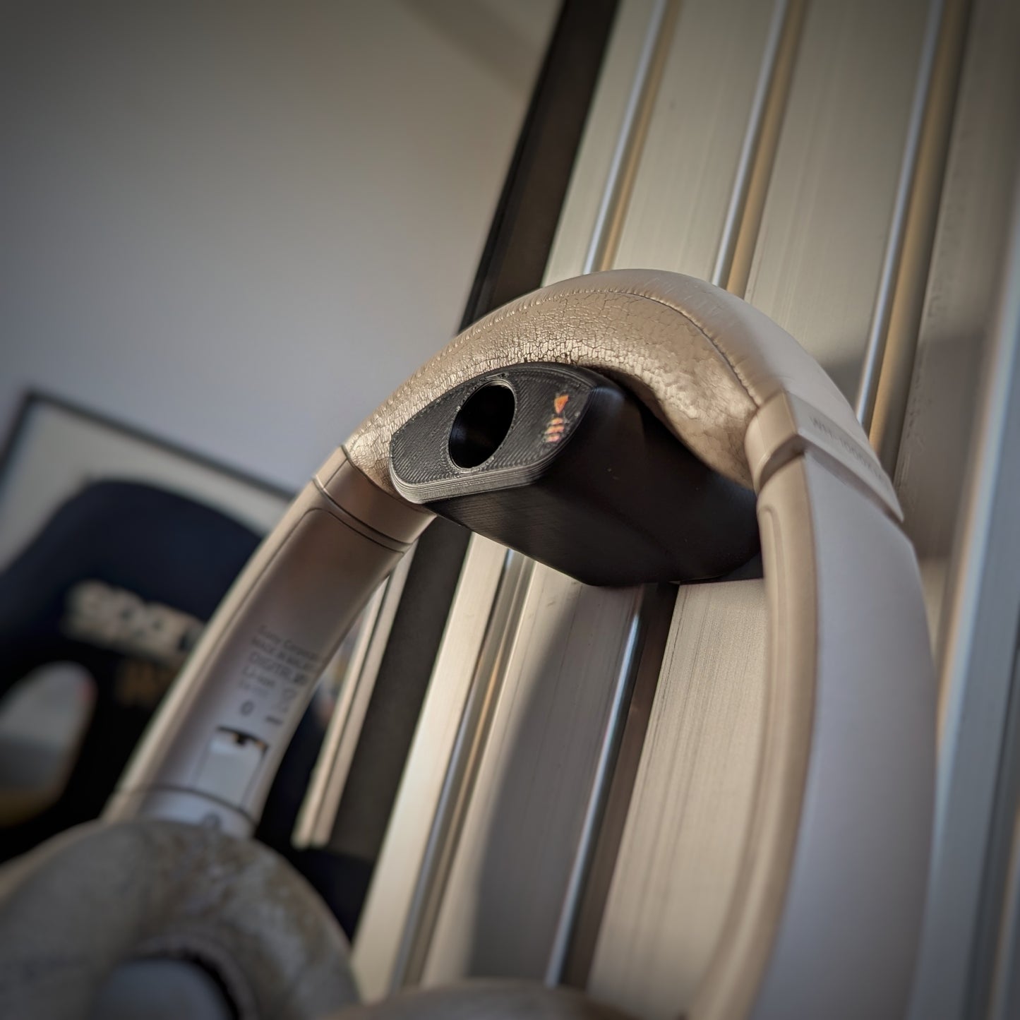 Support casque audio pour cockpit et châssis simracing en profilé aluminium