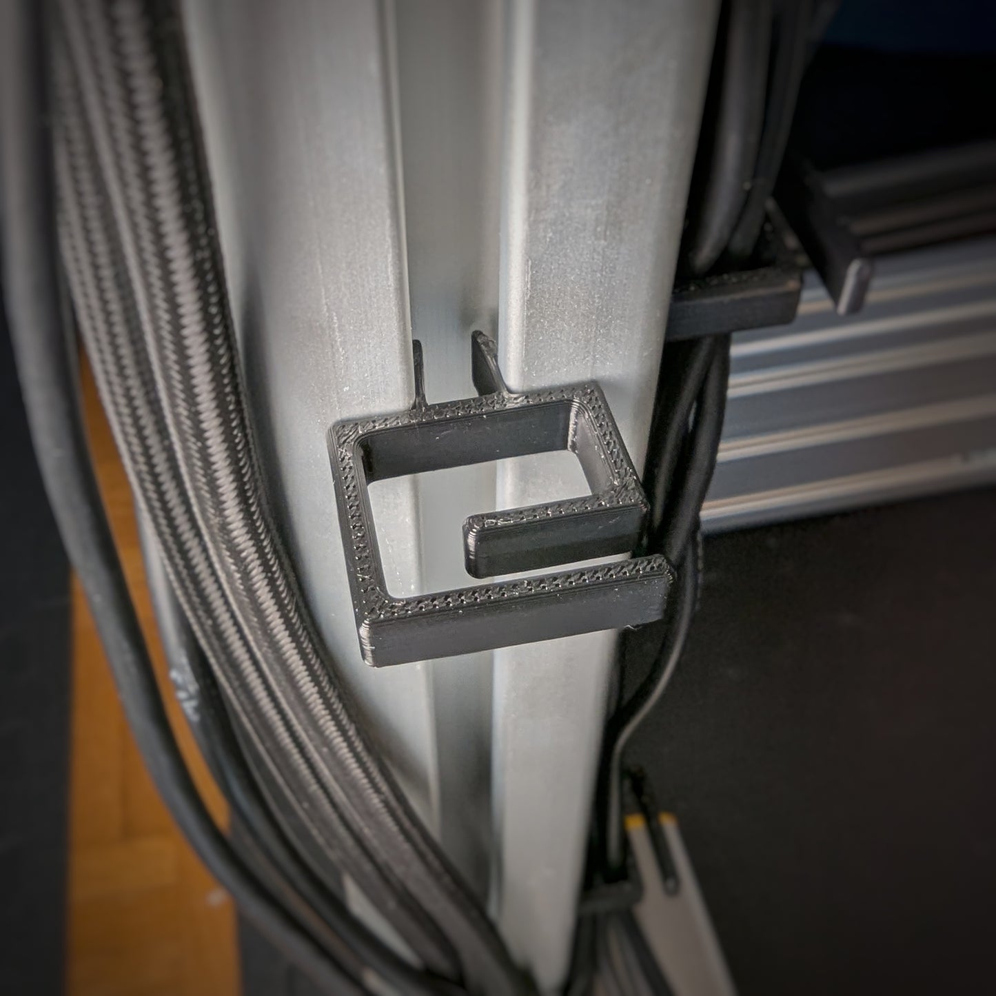 Lot de 10 clips de gestion de câbles – profilé aluminium rainure 8 mm