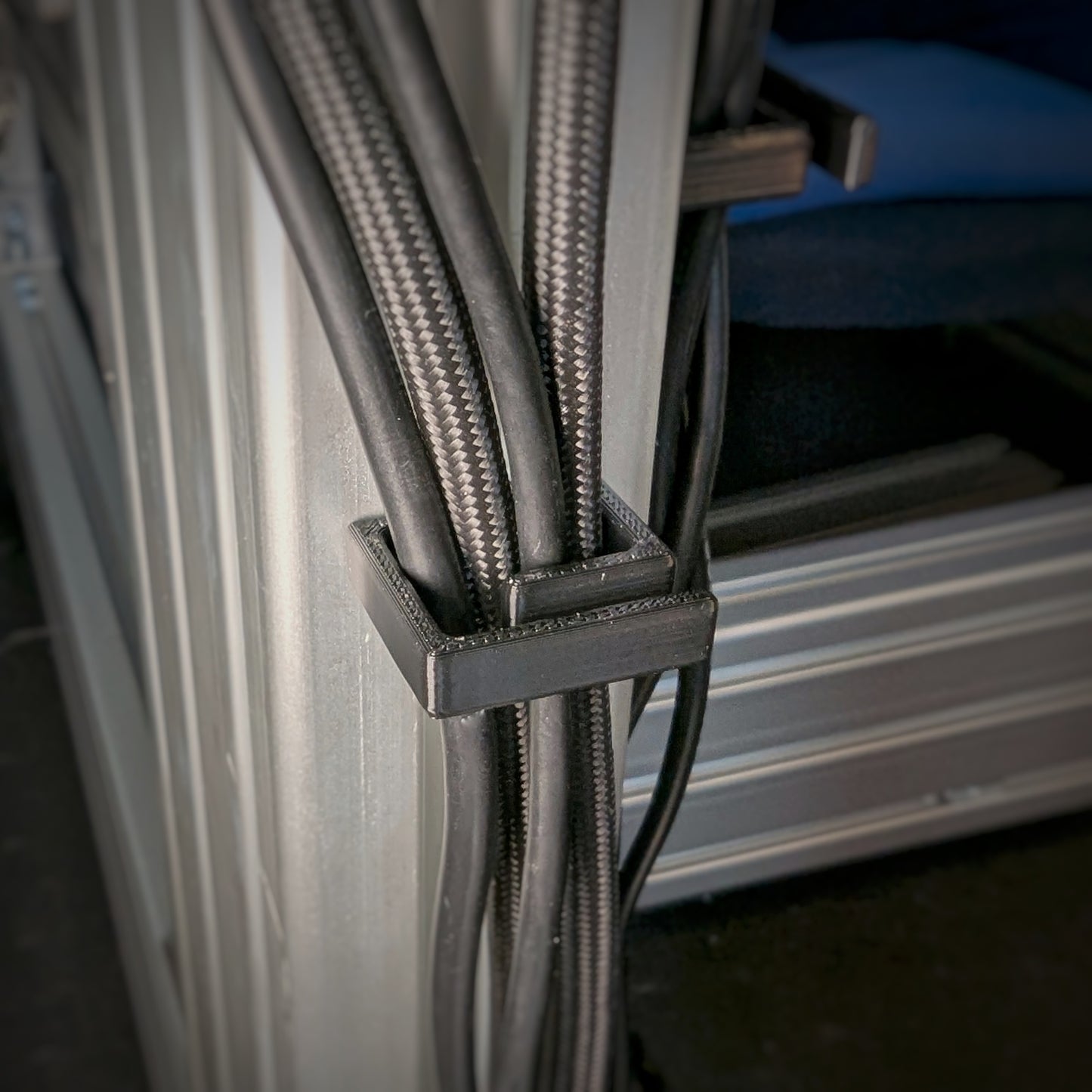 Lot de 10 clips de gestion de câbles – profilé aluminium rainure 8 mm