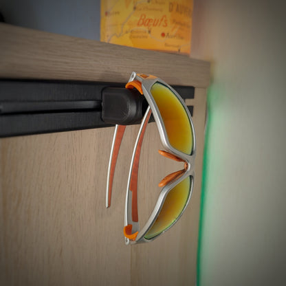 Kit rangement matériel vélo modulaire – Barre murale + 3 supports