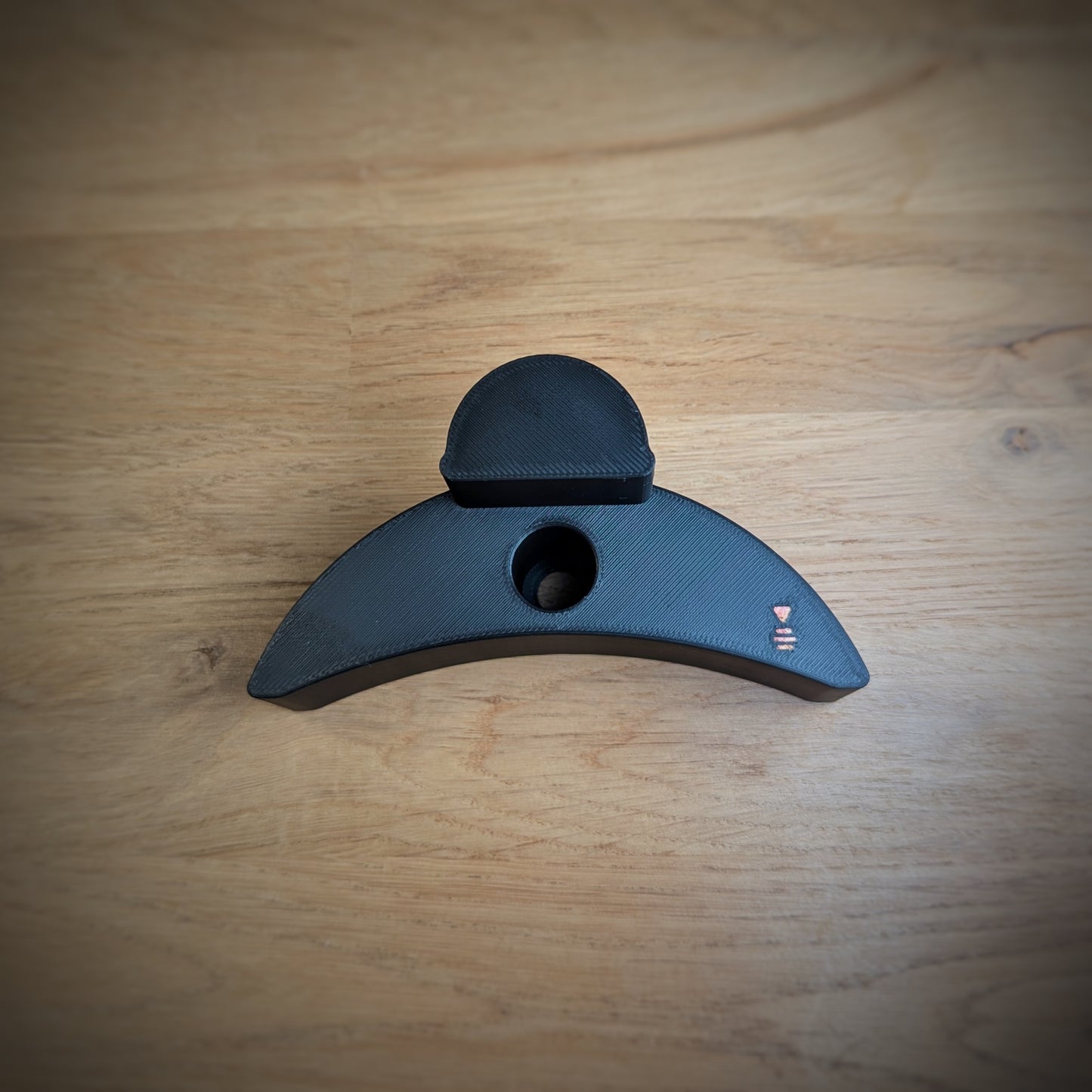 Support de rangement casque vélo - système MIPS