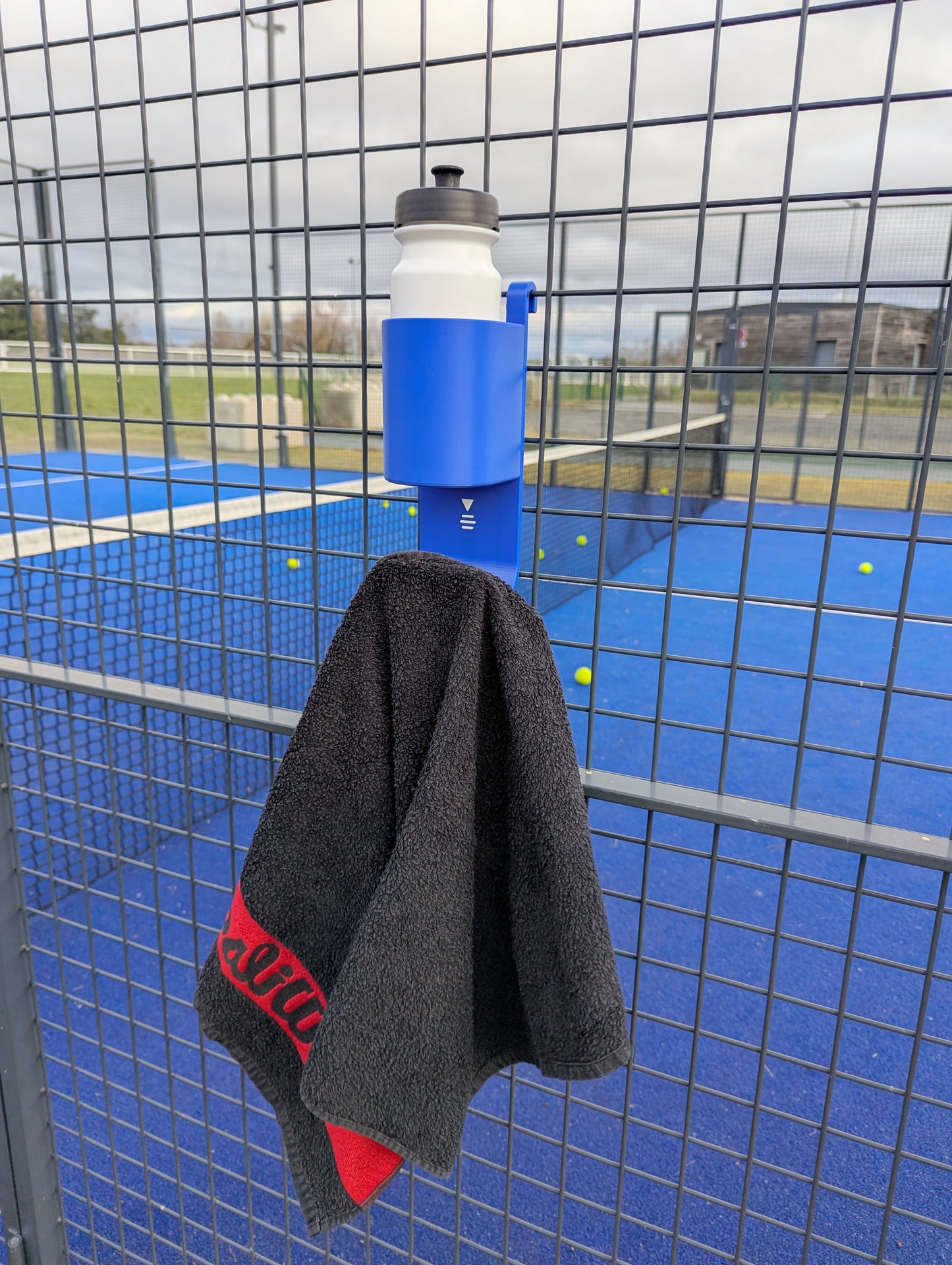 Support Gourde & Serviette pour Padel